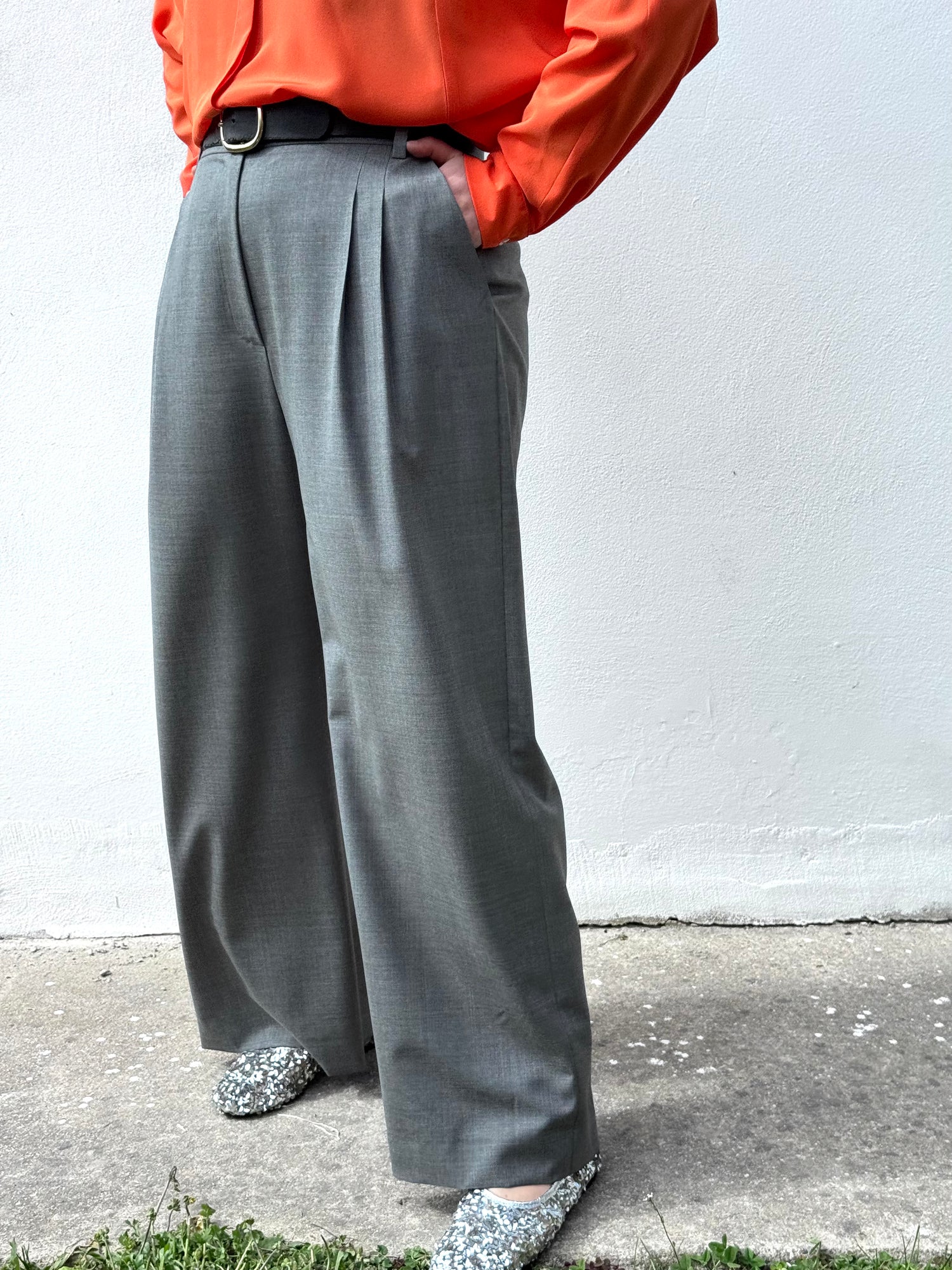 Pantalone Nini, GRIGIO